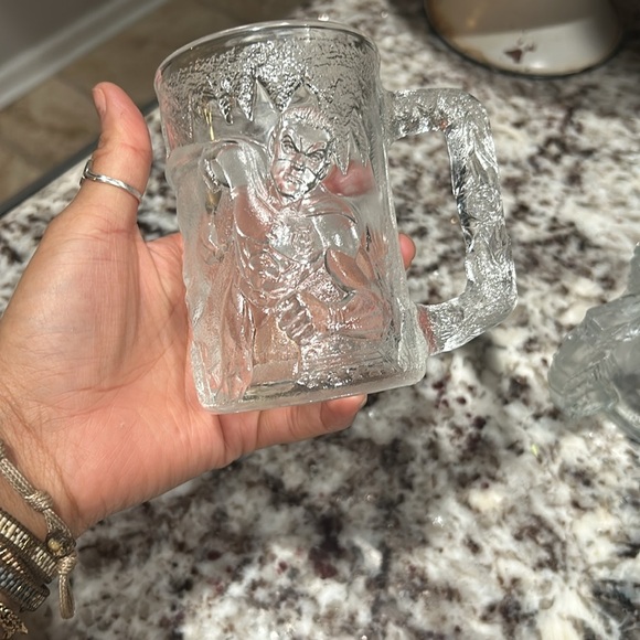 McDonald’s Batman Forever Frosted Glass Mugs - Picture 5 of 6